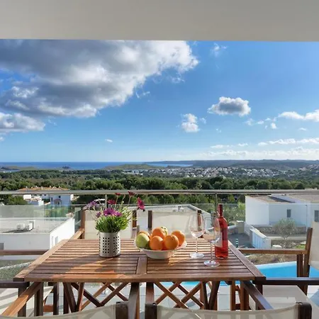 Villa Sleeps 8 Pool Air Con